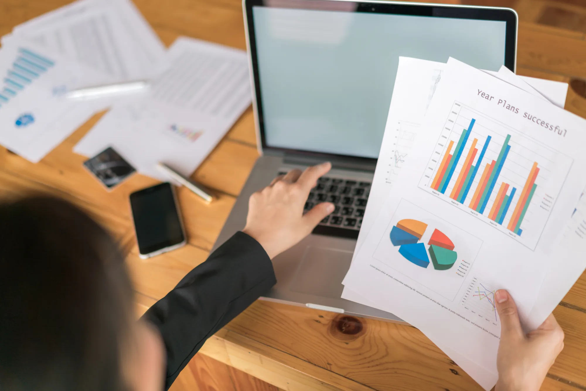 Visualize data and generate reports